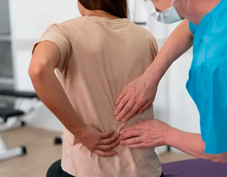 Terapia de reeducación postural en SJL