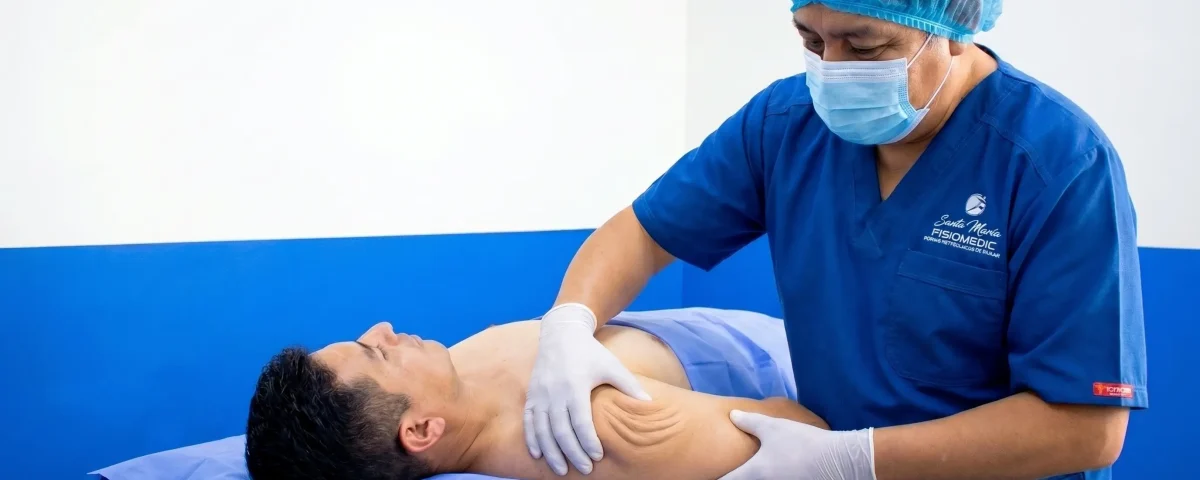 Evaluación y tratamiento de tendinitis del manguito rotador en hombro en clínica de medicina física en San Juan de Lurigancho